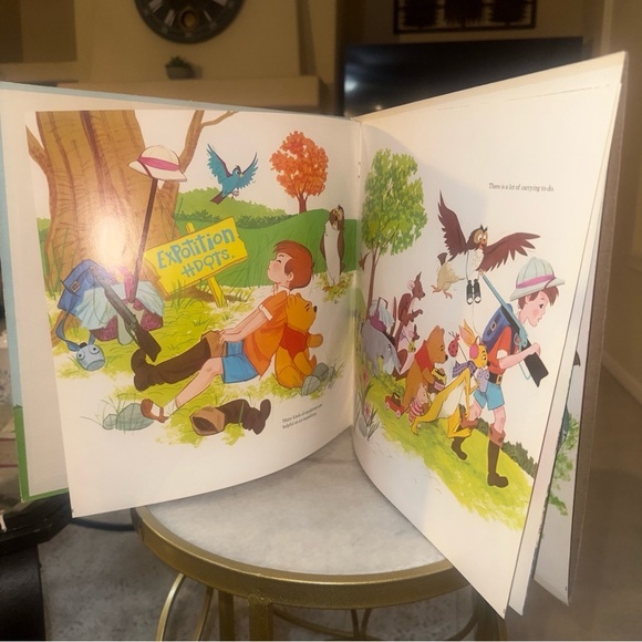 Vintage 1968 Disney LP – Winnie the Pooh & the North Pole Expotition Book & LP - Picture 7 of 9